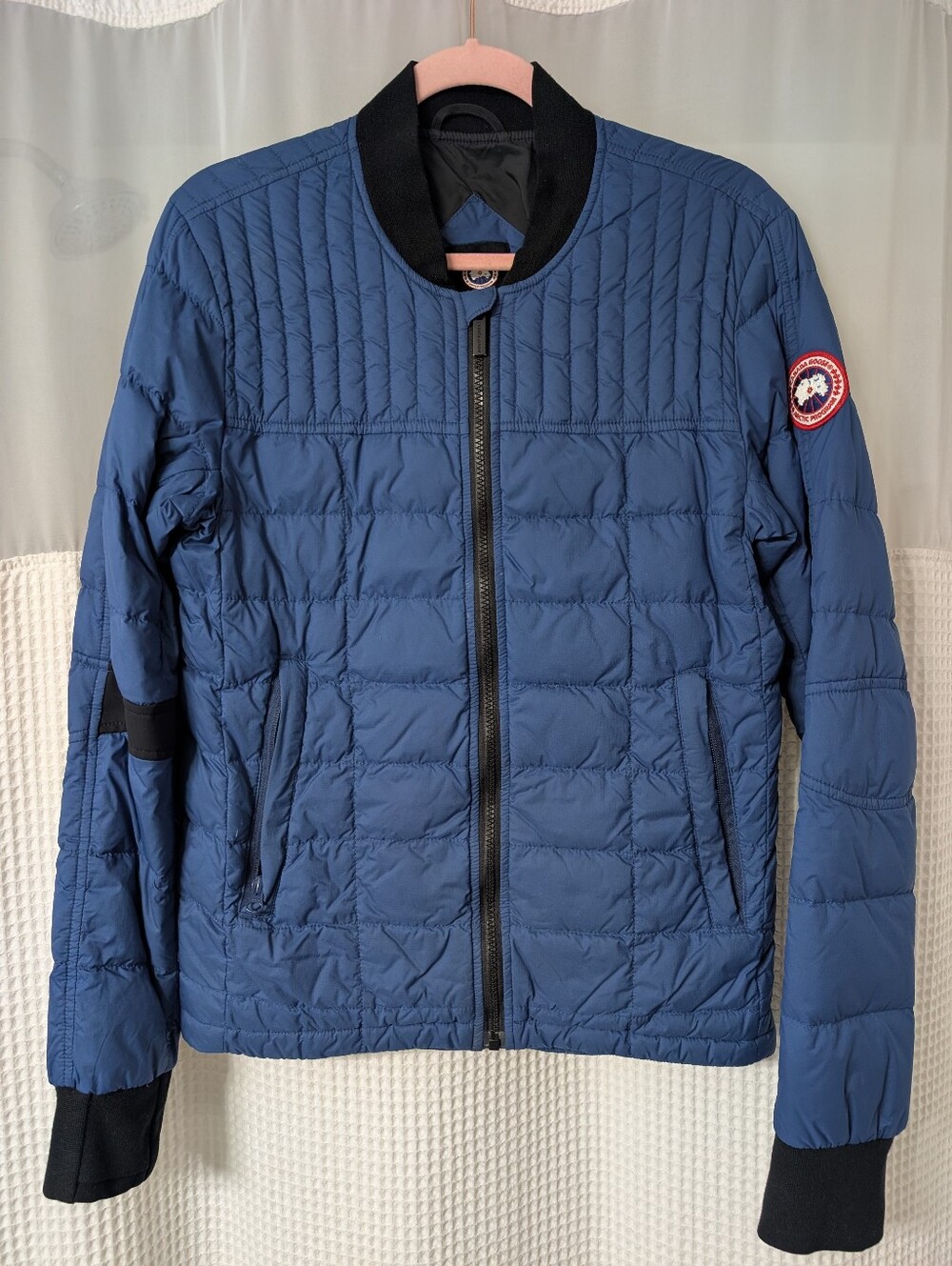 Canada Goose Men's Blue Quilted Bomber Jacket with Black Trim Sz Small
